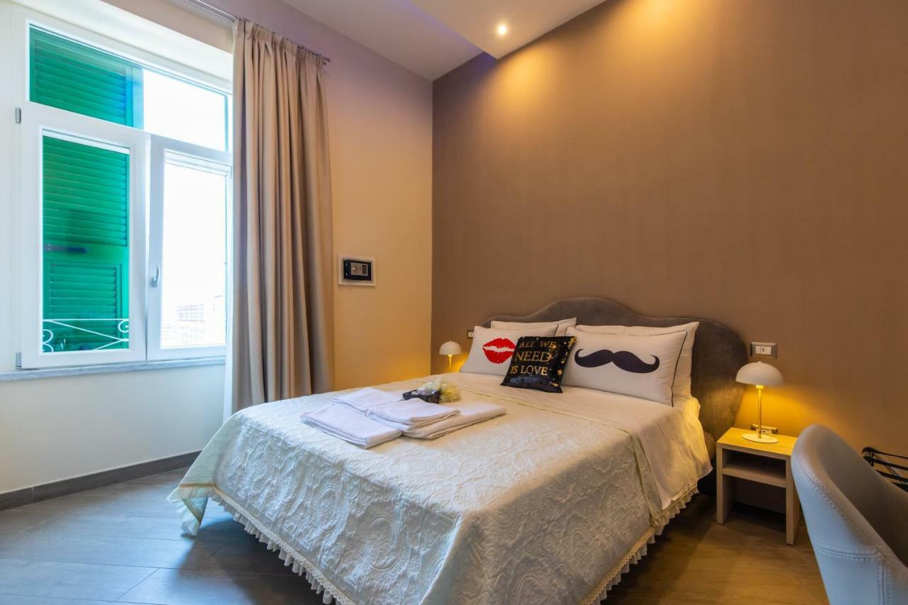 B&B Napoli Holidays 外观 照片